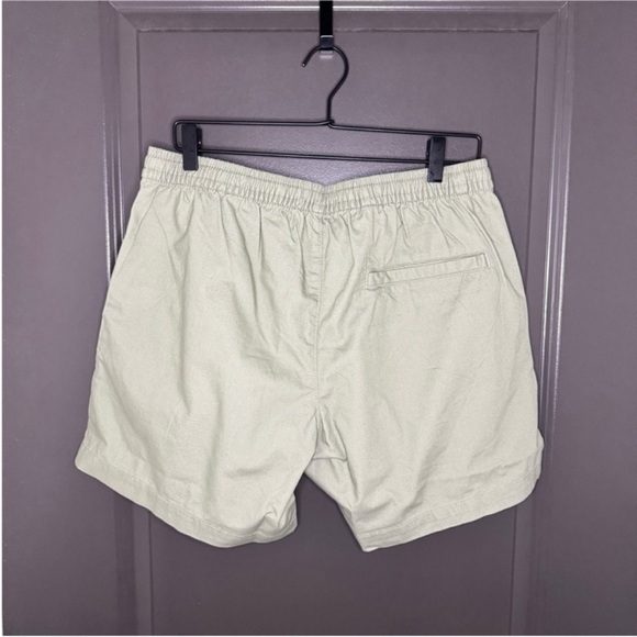 🔥🔥NWT Weekday (ASOS) Zed Regular Fit Shorts | Khaki Green | M | Cotton/Linen - Picture 10 of 11